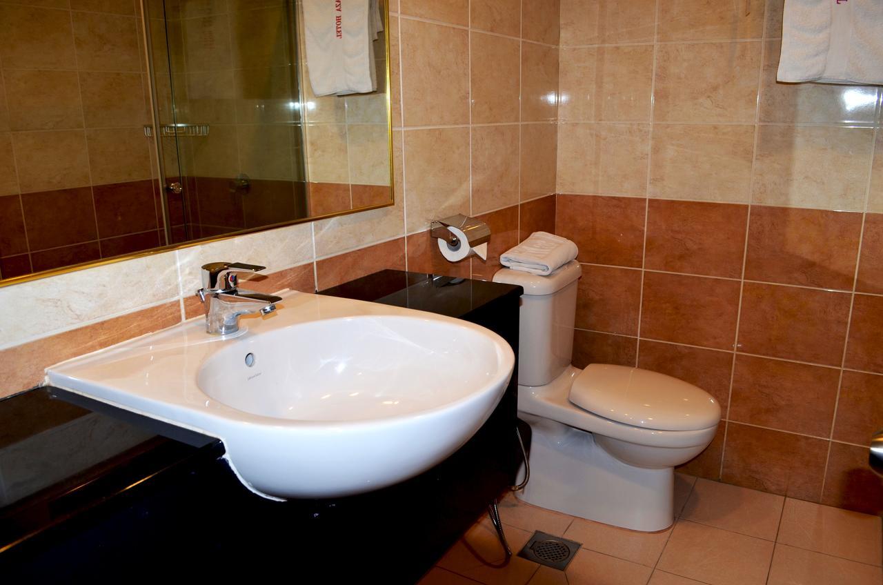Lintas Plaza Hotel Kota Kinabalu Bagian luar foto