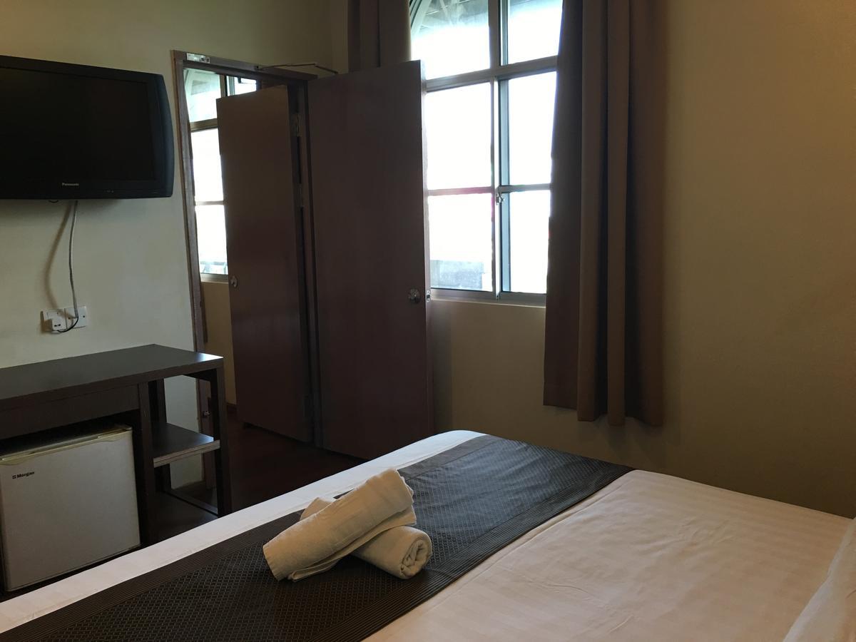 Lintas Plaza Hotel Kota Kinabalu Bagian luar foto
